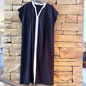 Black and White Short Sleeve Dress in Elegant Crepe Like Fabric, Office, church